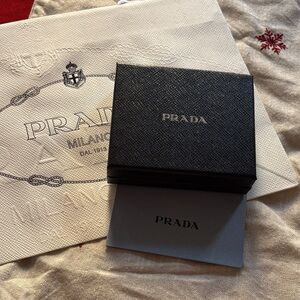💙 NEW Prada Bundle Box Wallet + Shopping bag